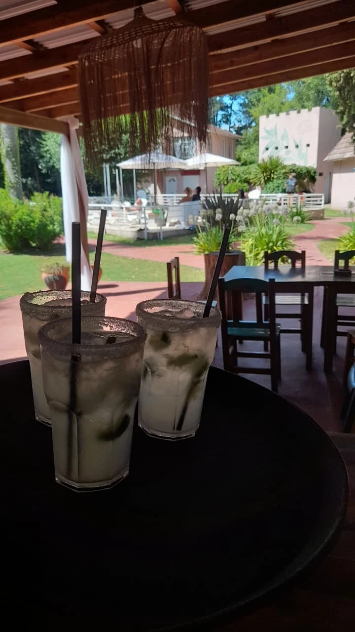 Imagen de WhatsApp 2025-08-20 a las 18.59.04_bfcfcbf1_resultado